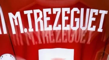 15 لقطة تكشف كواليس غرفة ملابس الأهلي قبل مواجهة الترجي التونسي المرتقبة